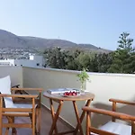 Hotel Brazzera Finikas (Syros)