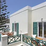 Hotel Brazzera Finikas (Syros)