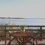 Brazzera Finikas (Syros)