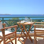 Brazzera Finikas (Syros)