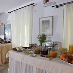 Hotel Brazzera Finikas (Syros)