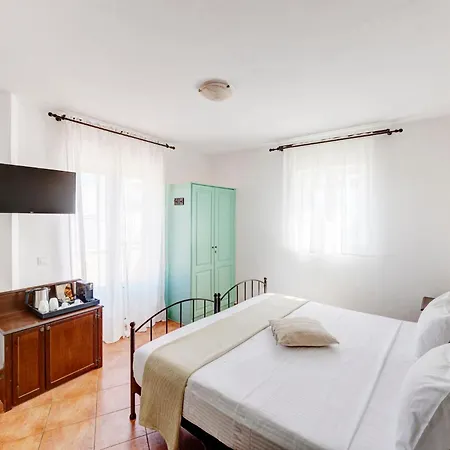 Hotel Brazzera 3*