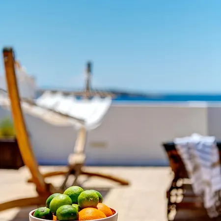 Brazzera Finikas (Syros)
