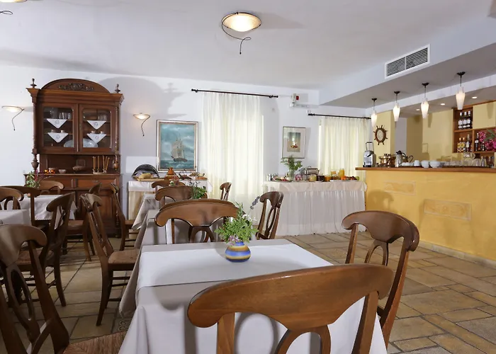 Hotell Brazzera Finikas (Syros)