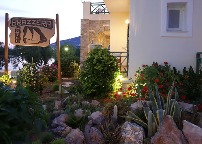 Brazzera 3* Finikas (Syros)