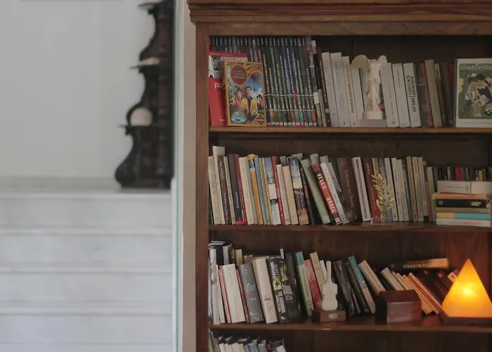 Hotel Brazzera Finikas (Syros)